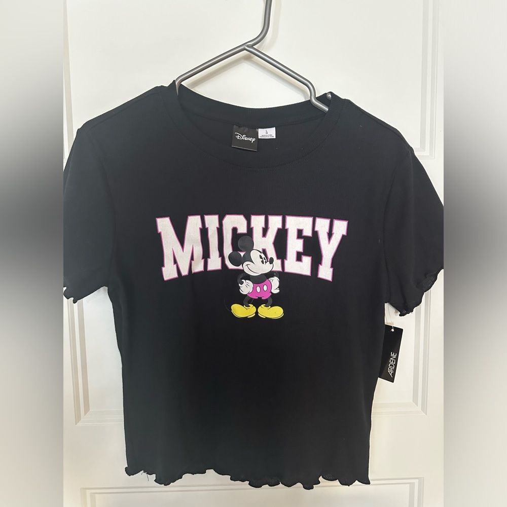 Disney top
